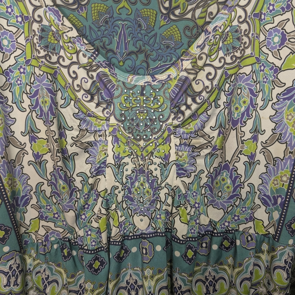Floral Patterned Women's Top - Picture 6 of 8